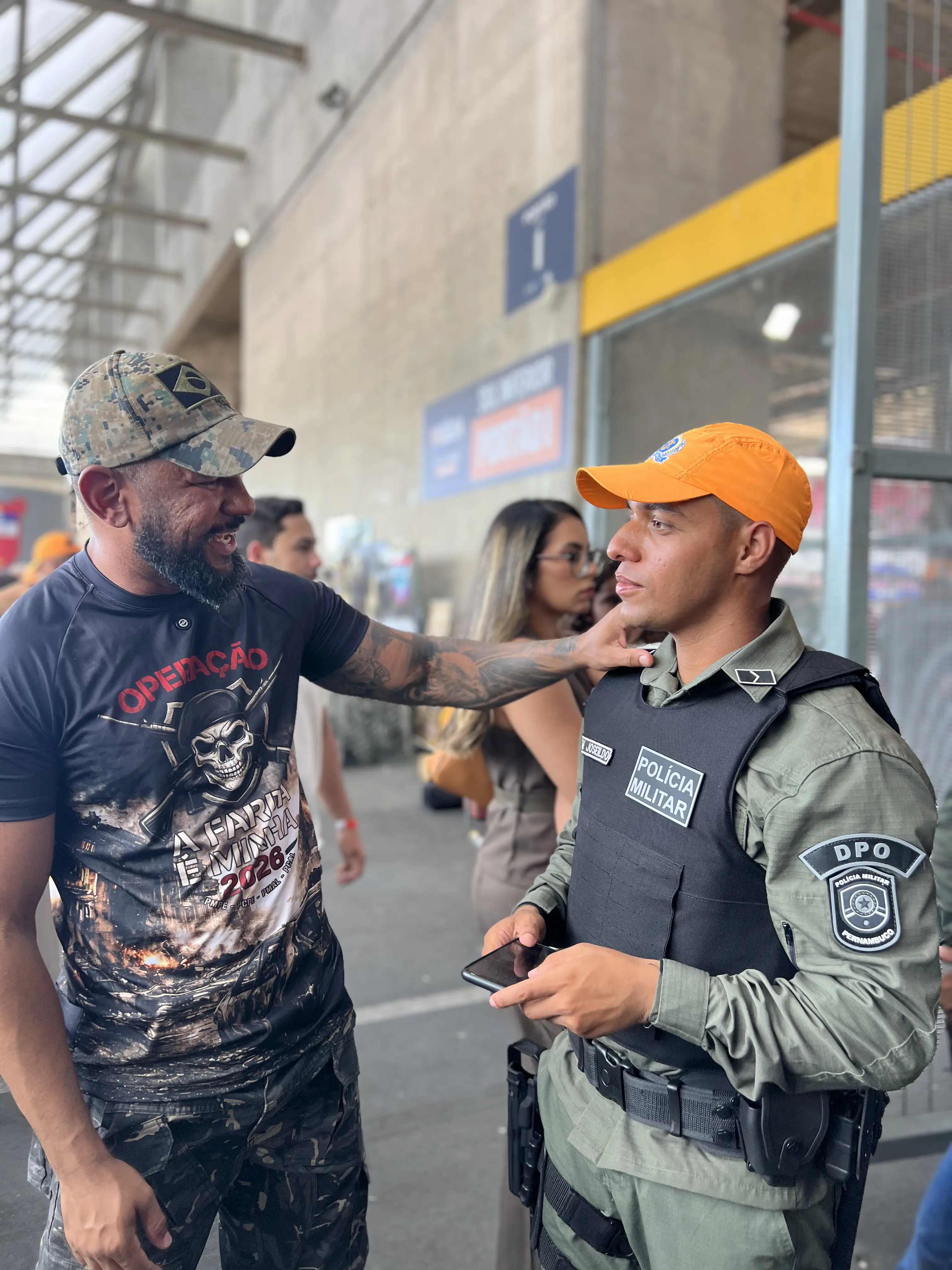 Aluno com o Prof. Everton Mota